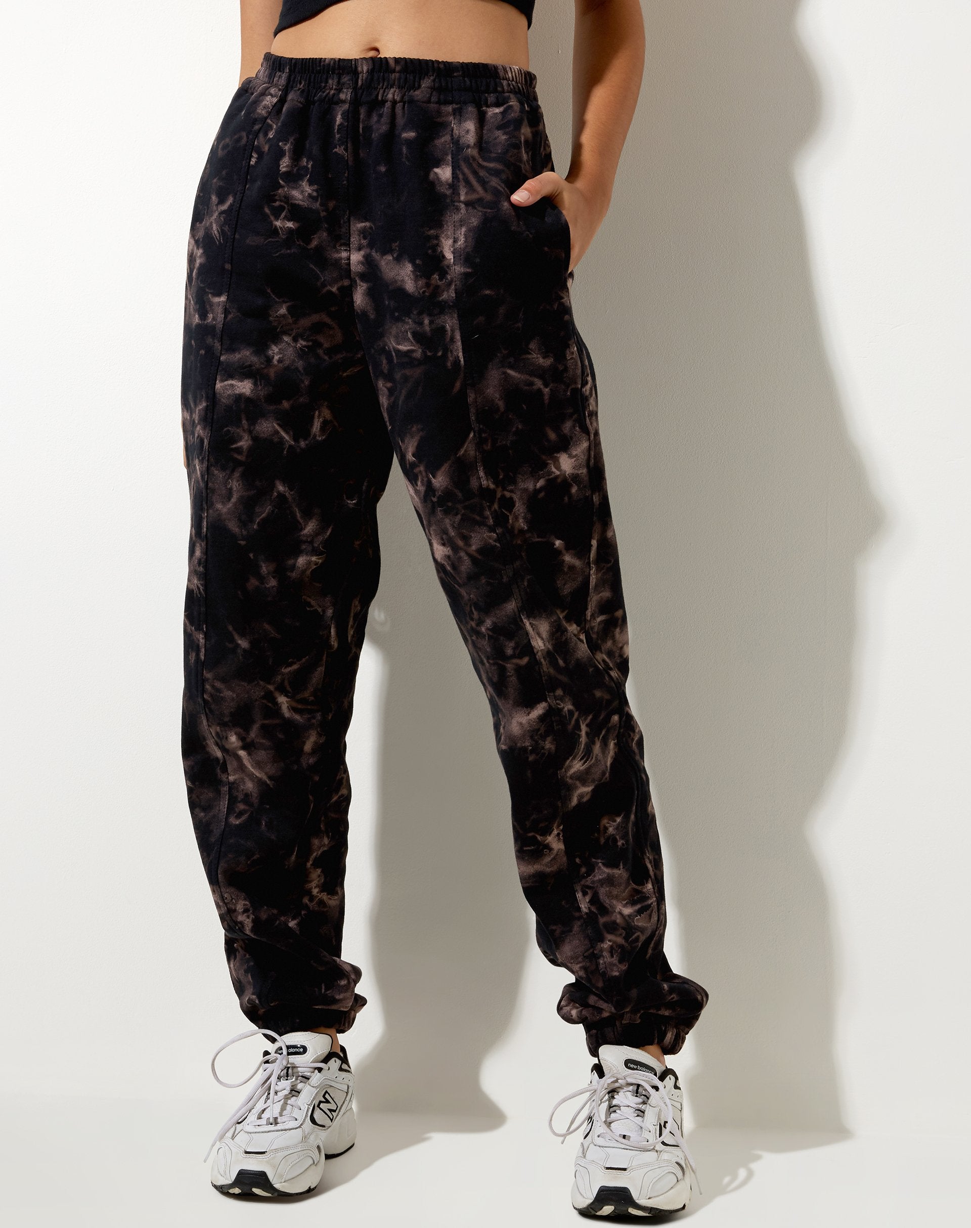 Imagen de Bamal Jogger en Oil Smoke