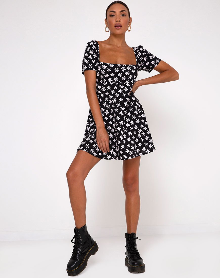Imagen de Thalia Babydoll Dress in 90s Daisy Black and White