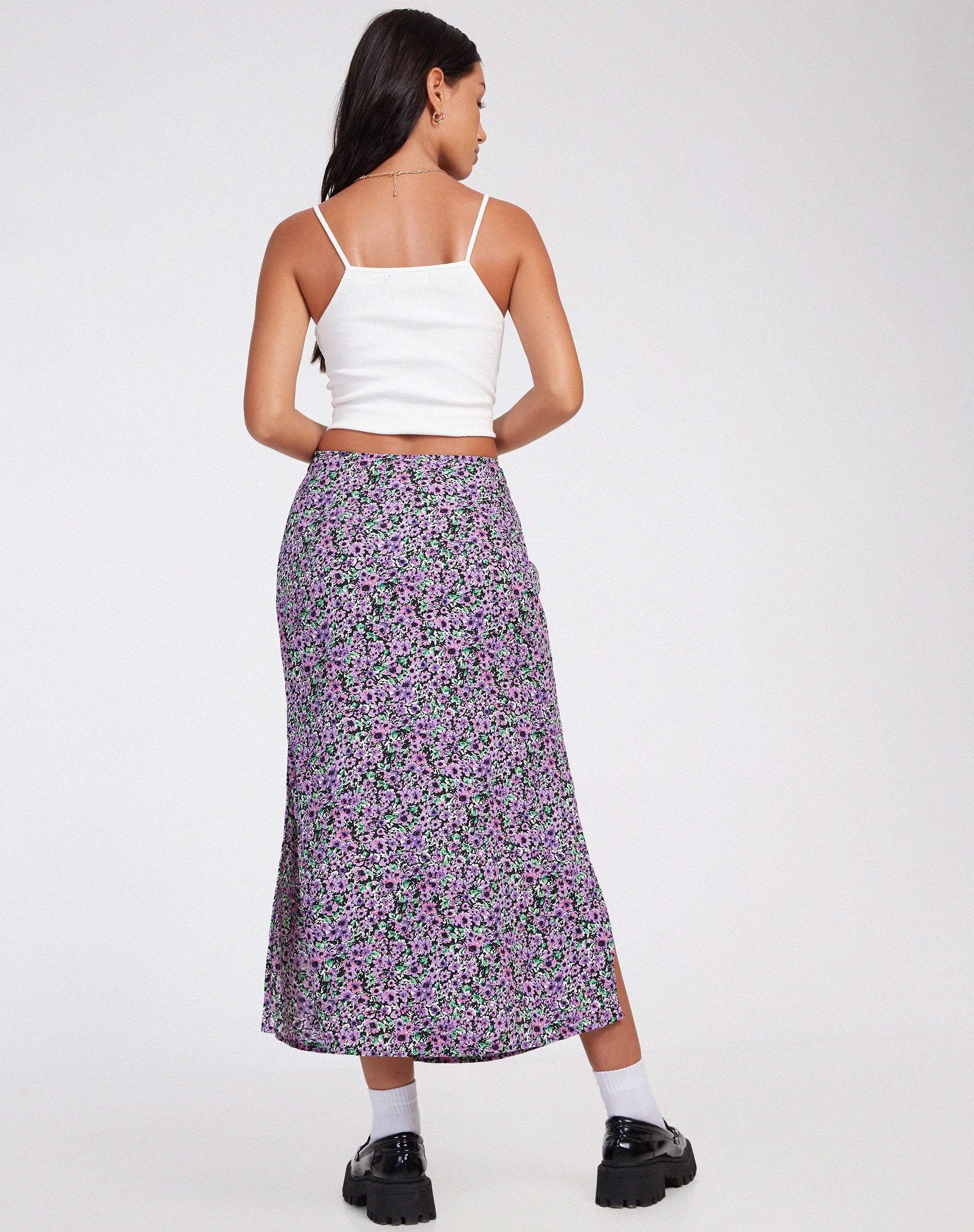 imagen de Tindra Midi Skirt in Lilac Blossom