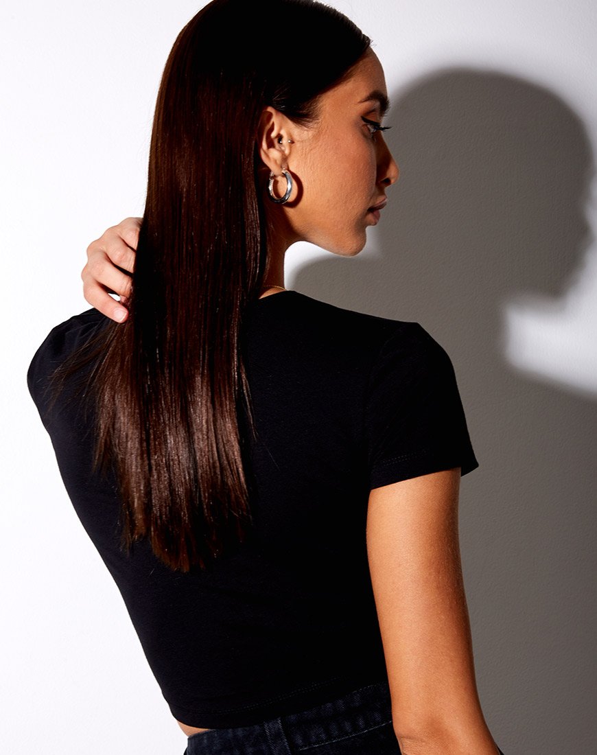 Imagen de Tiney Crop Tee en negro Taurus Diamante