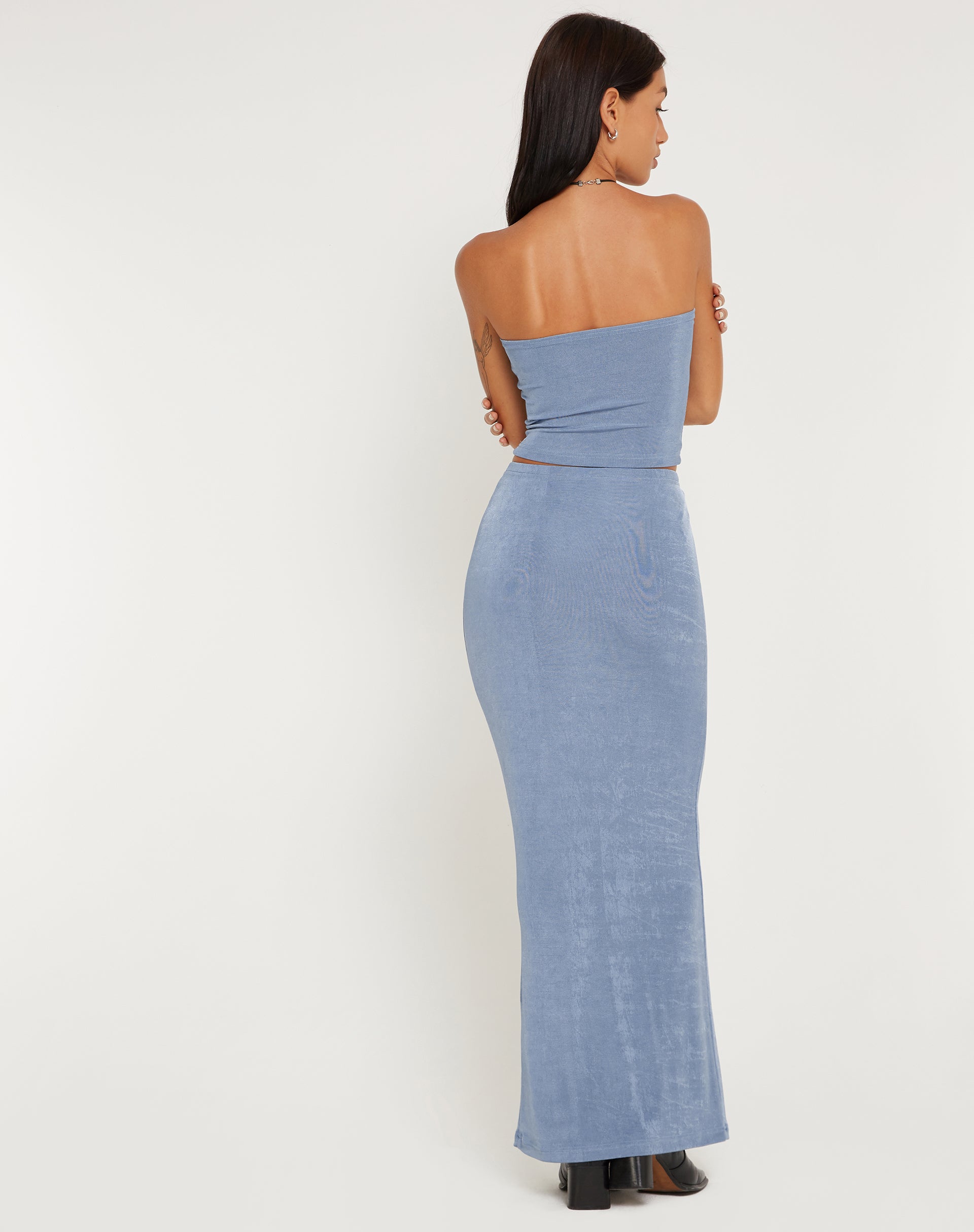 imagen de Tiska Bandeau Crop Top en Azul Pizarra