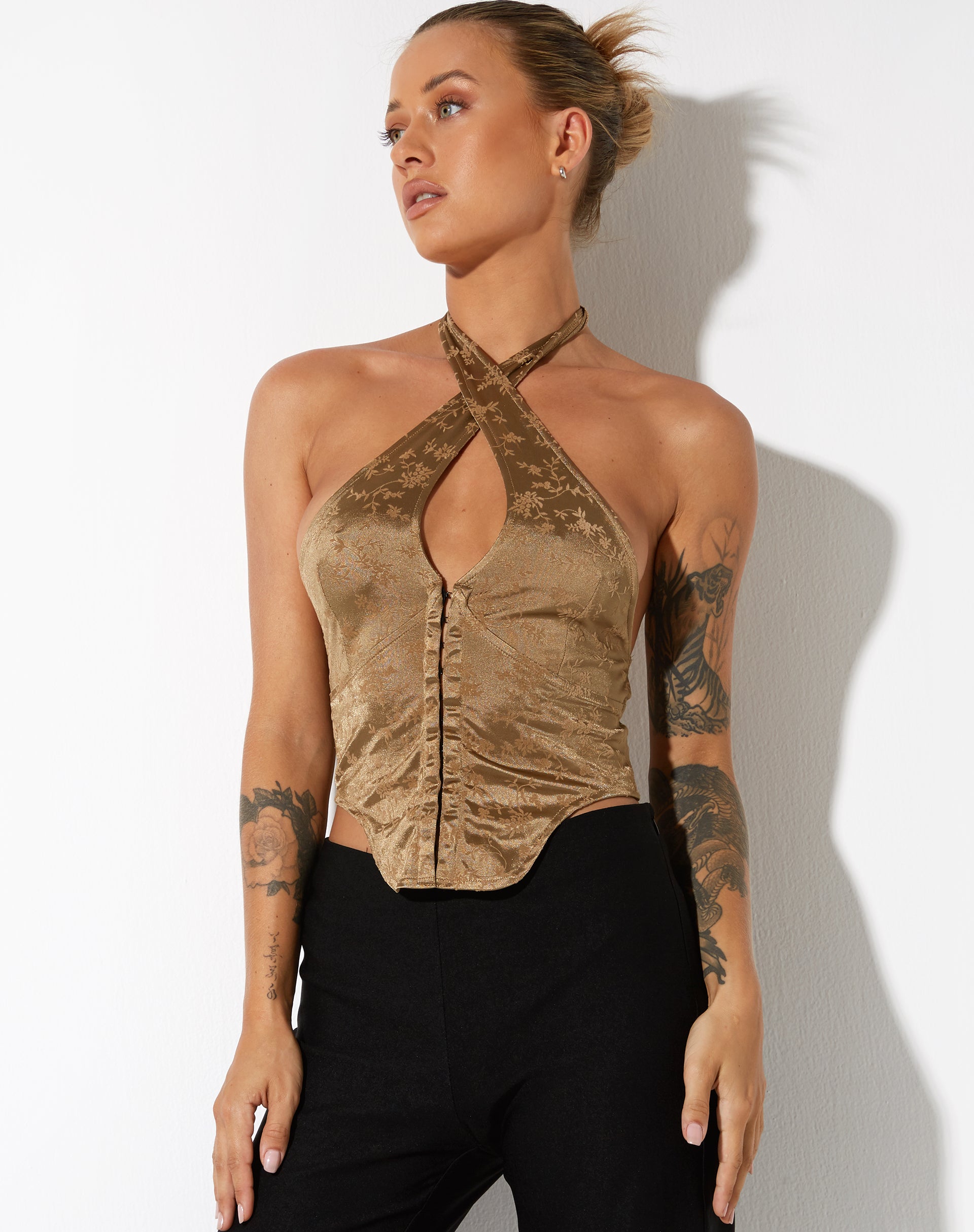 imagen de Tukasa Corset Top en Botanist Flocking Olive