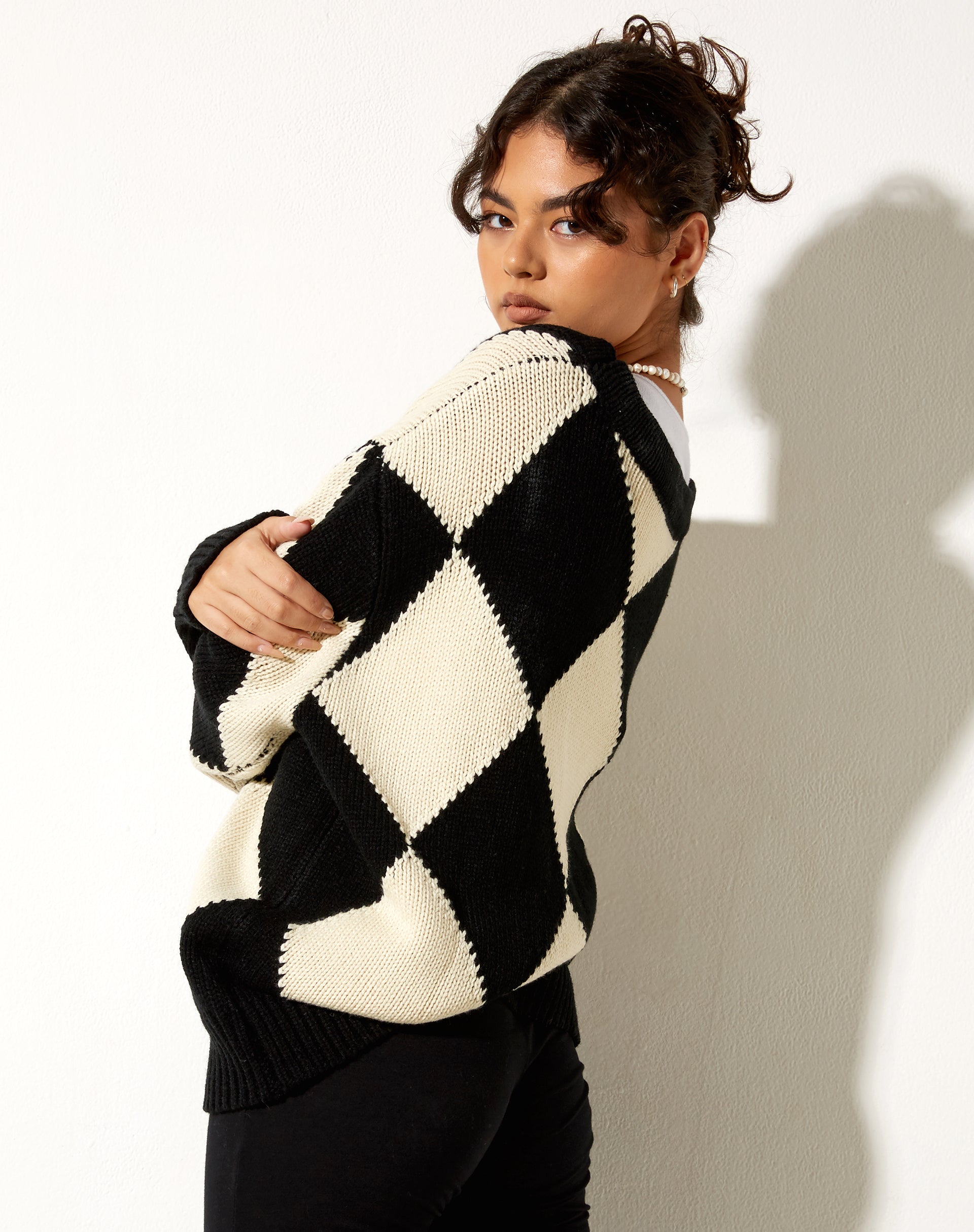 Imagen de Uriela Cardi en Harlequin Negro y Blanco roto