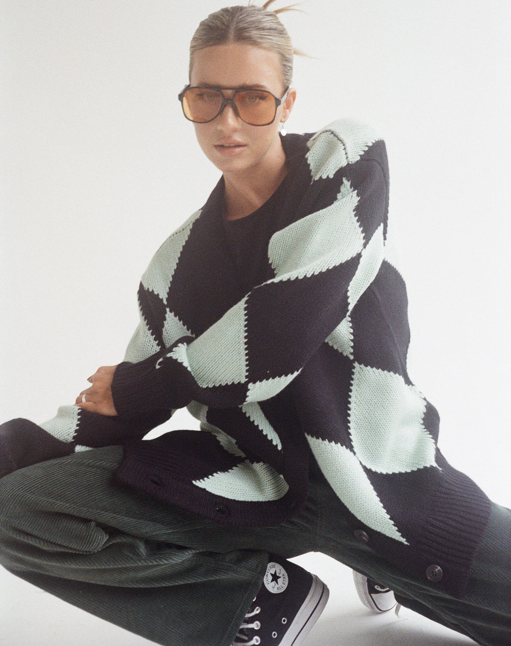 Uriela Cardi en Harlequin Negro y Menta