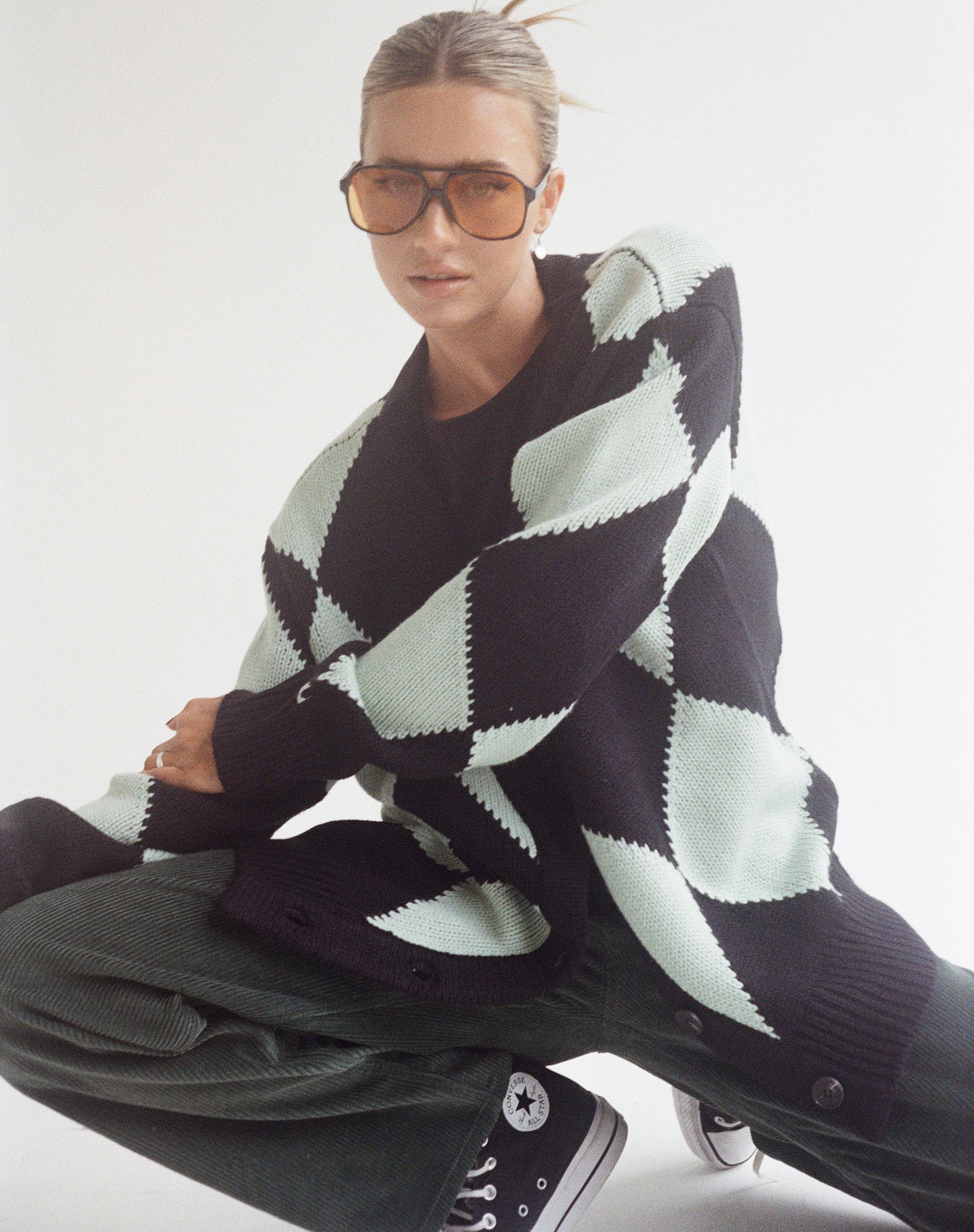 Uriela Cardi en Harlequin Negro y Menta
