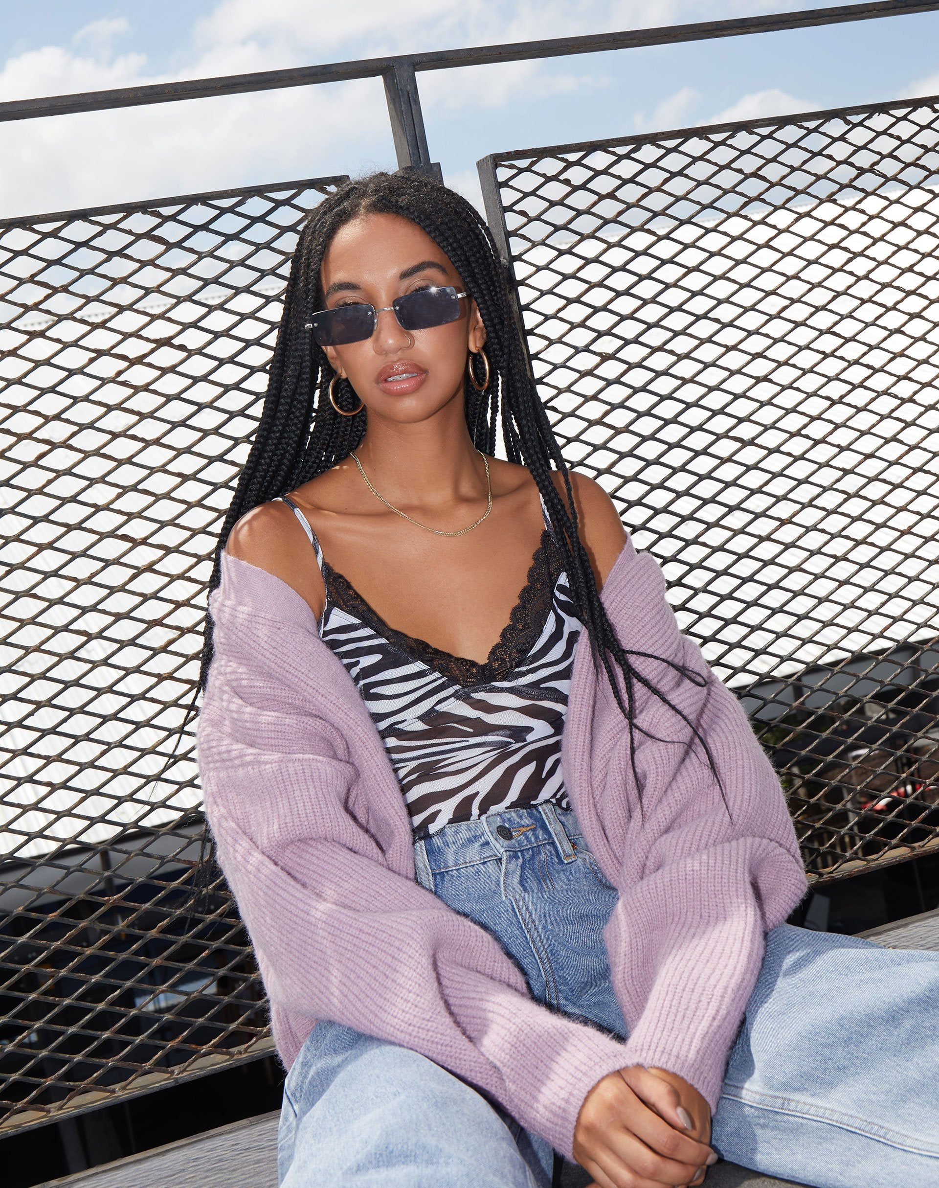 Imagen de Yenika Crop Top en Wavey Zebra Blanco y Negro con Encaje