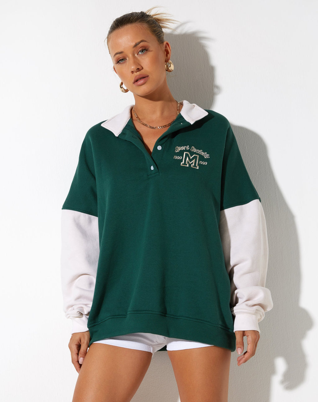 Chaqueta Varsity Oversized en Verde Bosque Blanco Invierno Sociedad Deportiva