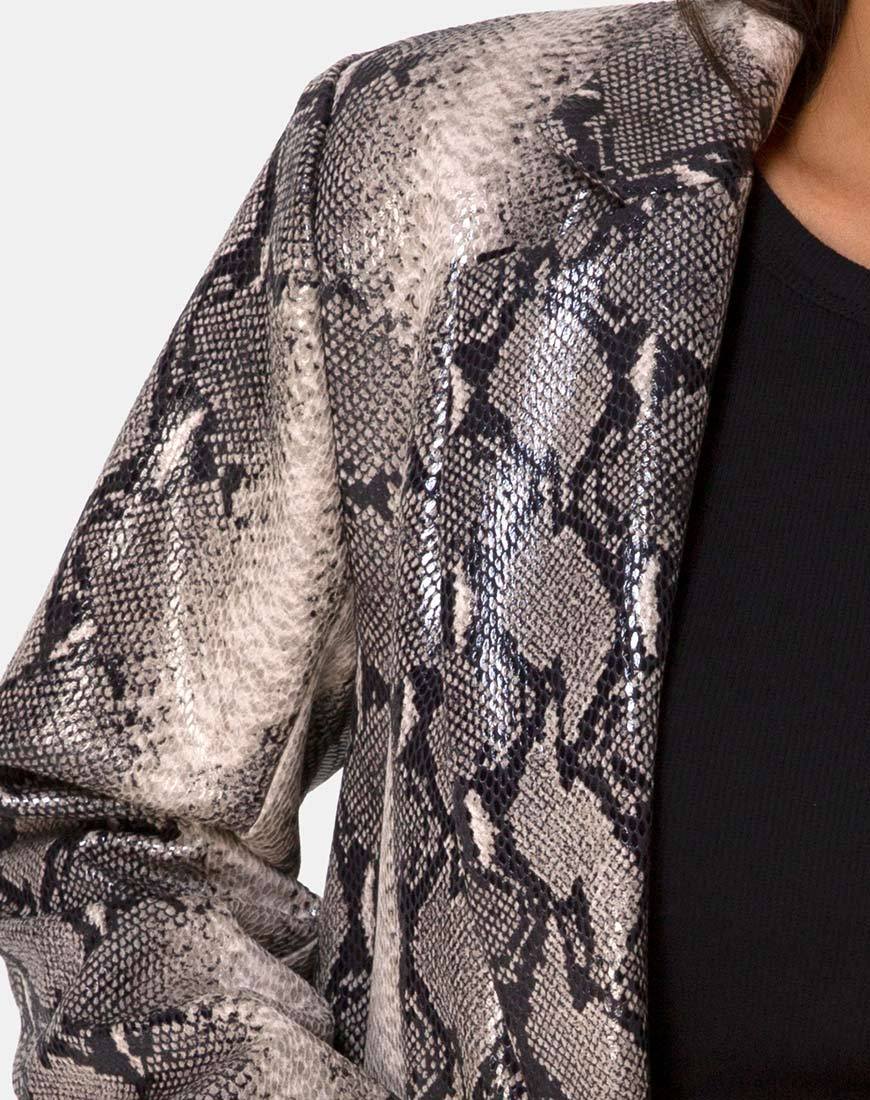 Imagen de Verra Oversized Blazer en PU Beige Snake