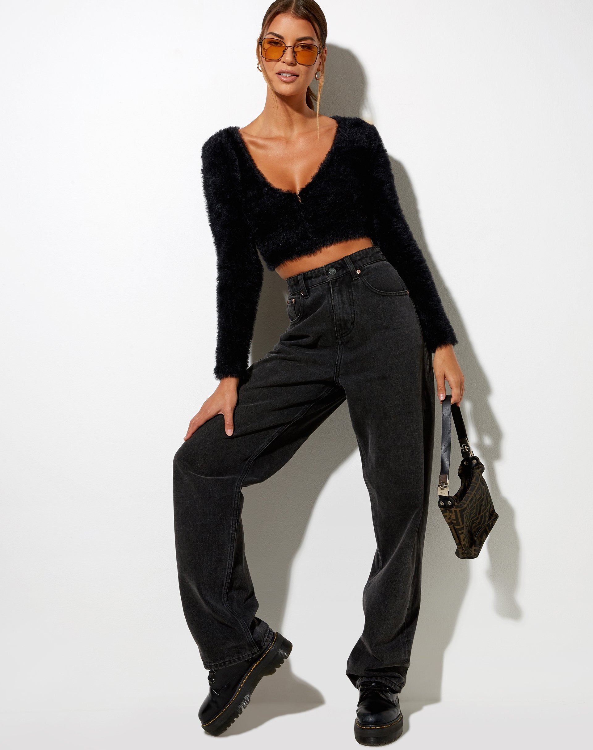 Imagen de Vima Cropped Cardigan de punto Negro