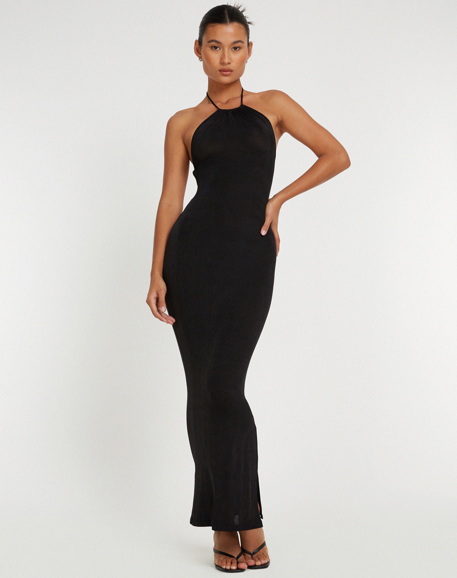 imagen de Virnilia Halterneck Maxi Dress in Black