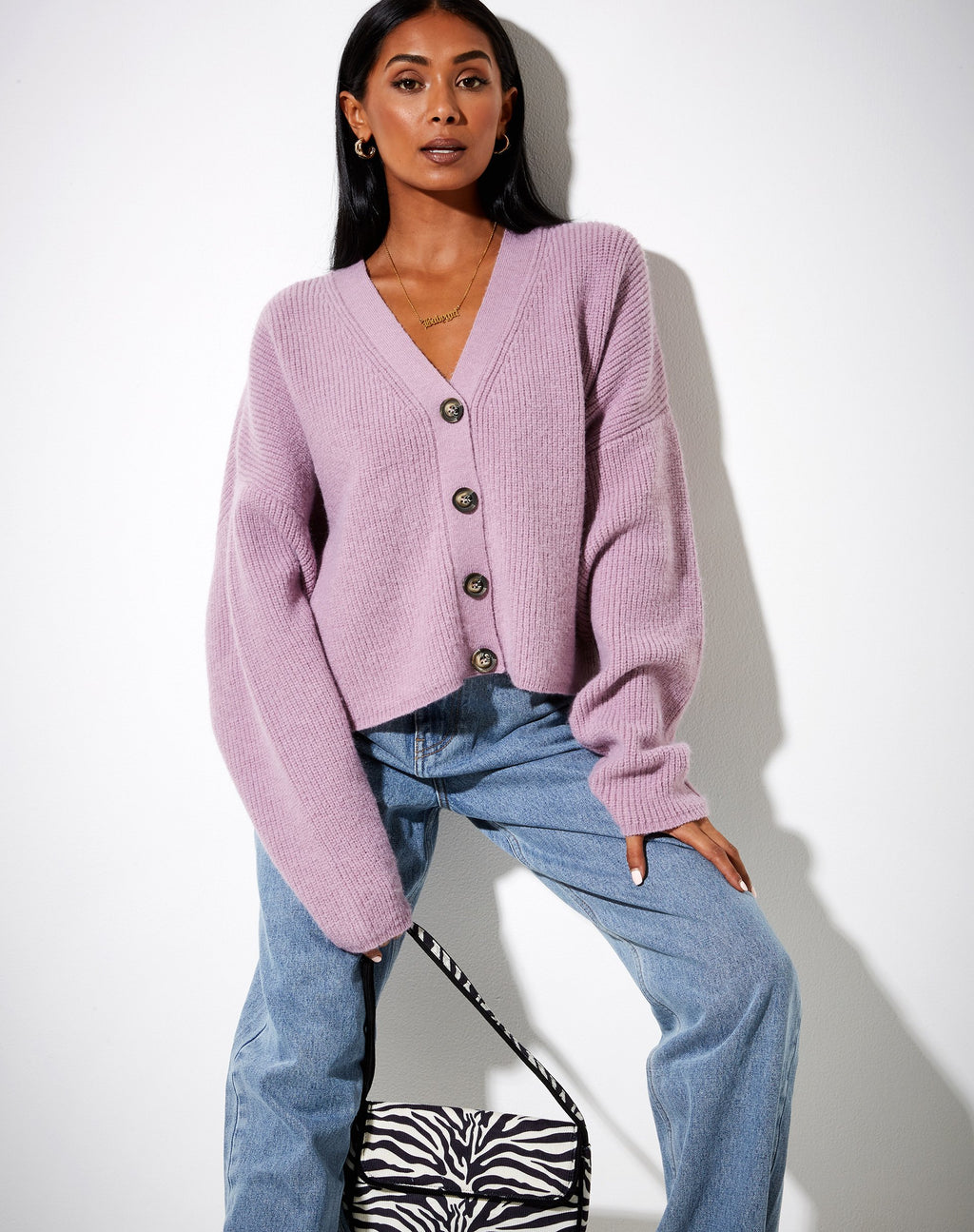 Wallace Cardi en lila empolvado