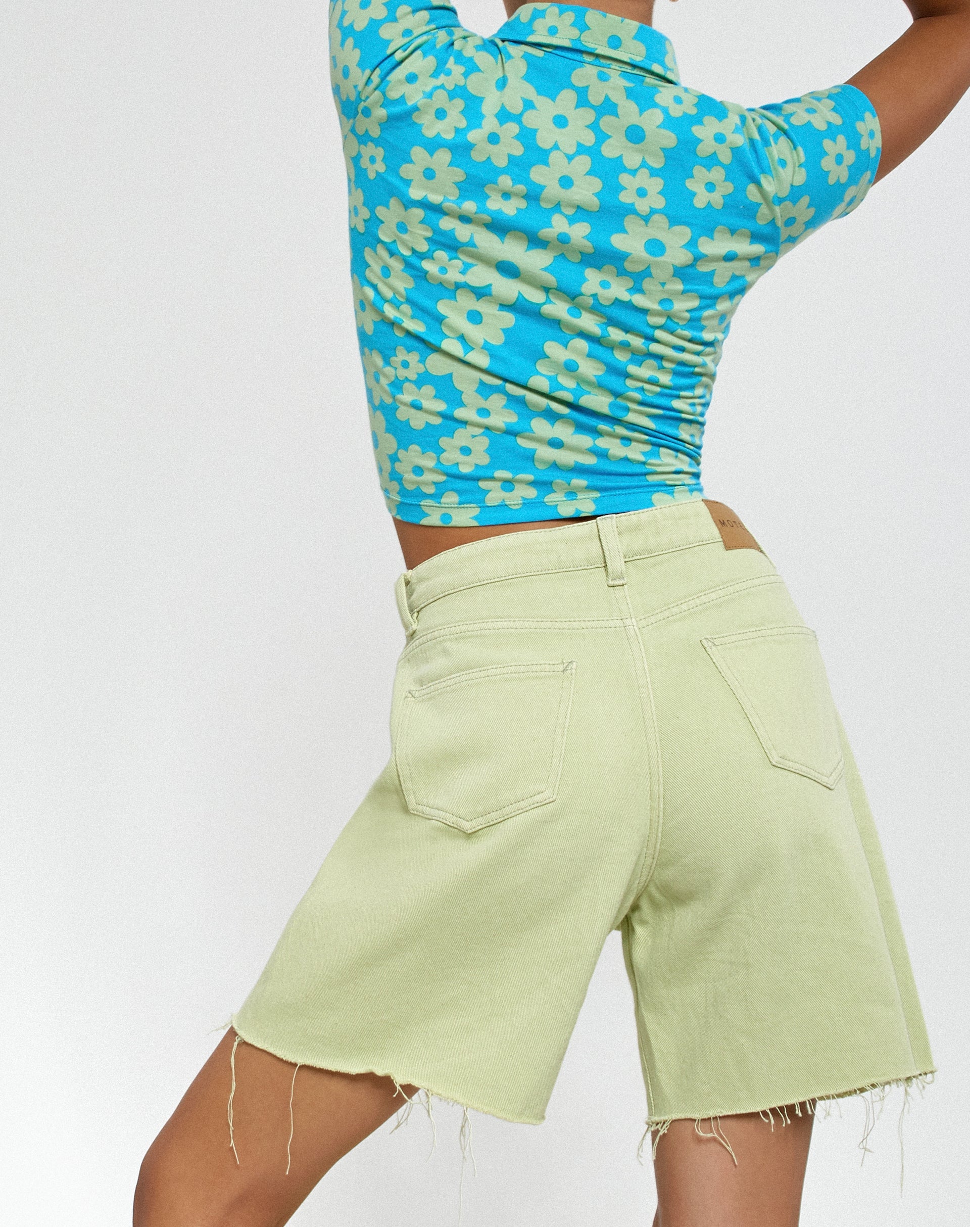 Imagen de Motel X Barbara Kristoffersen Loose Fit Denim Short en Sage