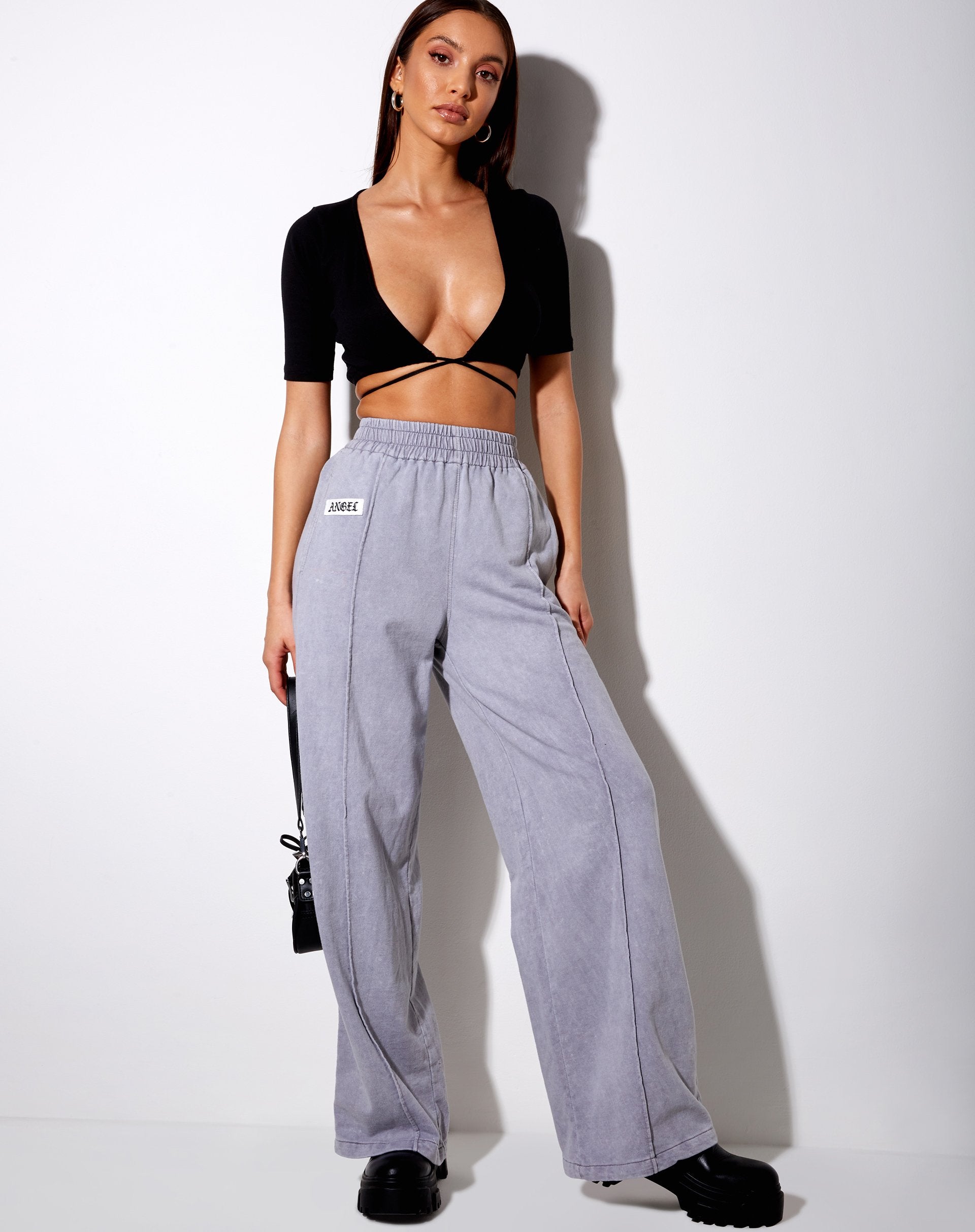 Imagen de Wungu Pantalones en Gris Lavado Angel Embro Label