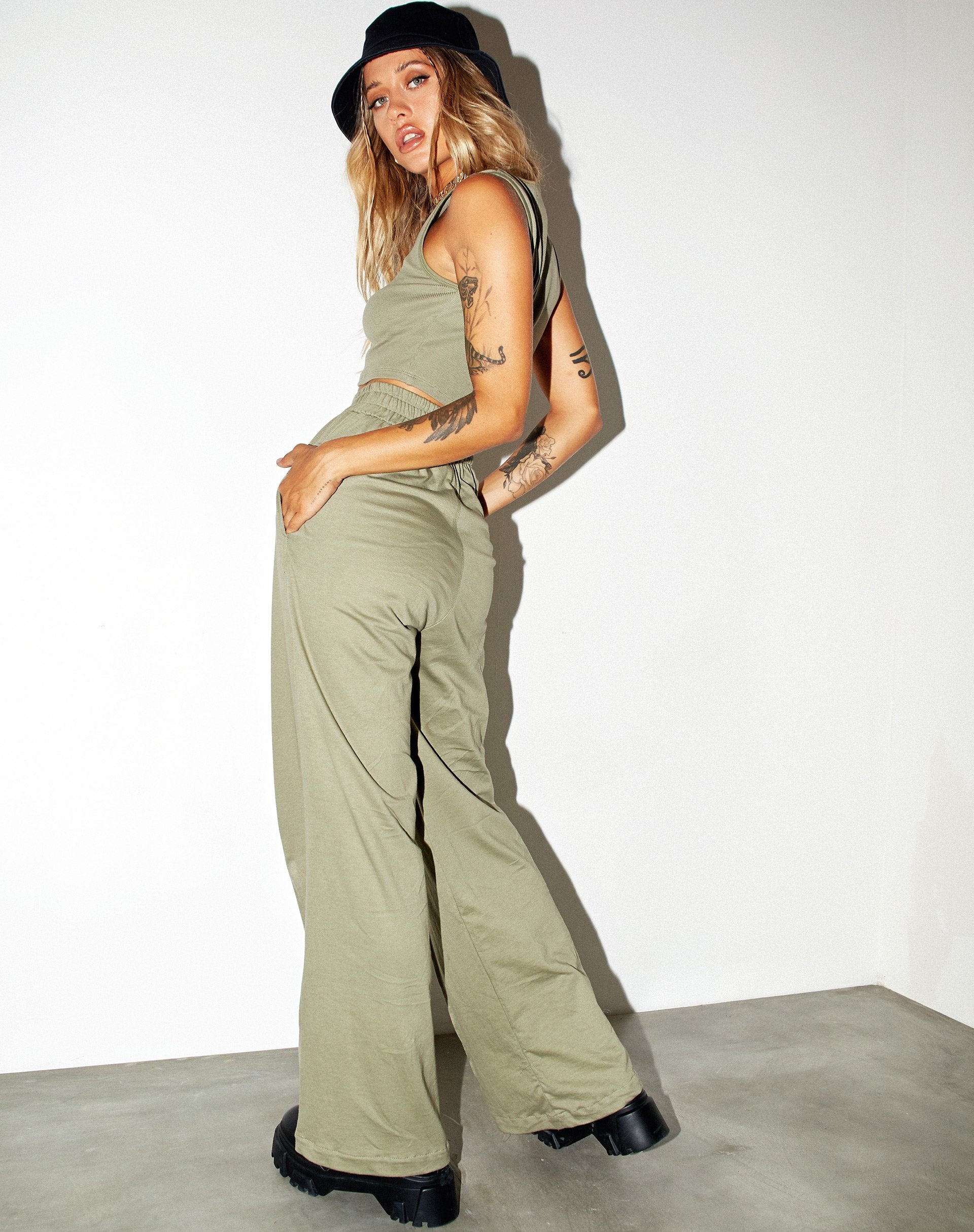 Imagen de Wungu Pantalones en Gris Salvia Angelo Embro
