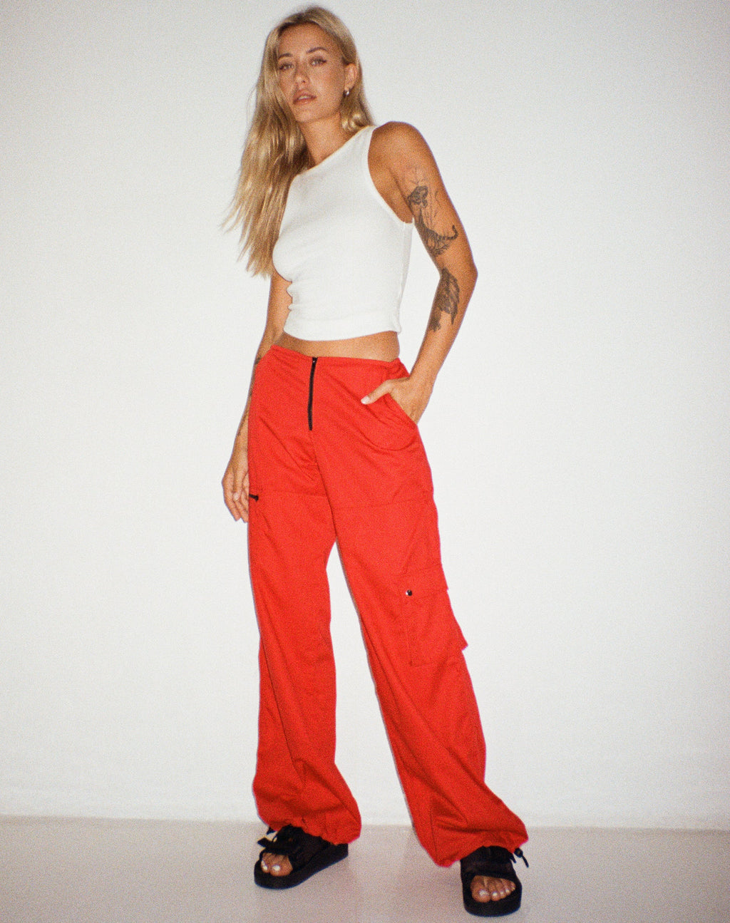 Pantalón Cargo Xander de algodón Drill Rojo Verdadero
