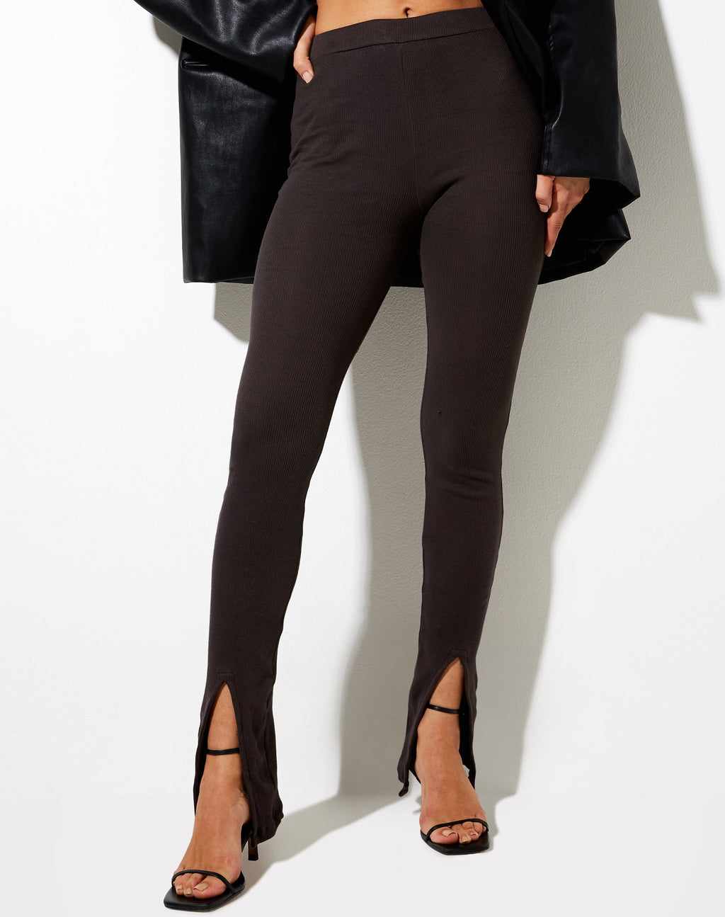 Pantalones Xaya en Rib Blackened Pearl