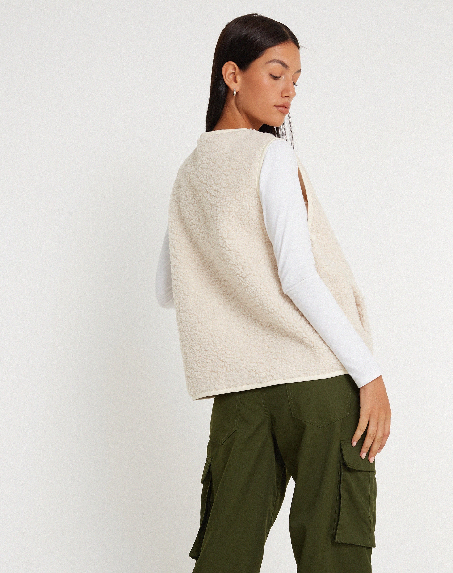 imagen de Xiel Zip Up Borg Vest in White