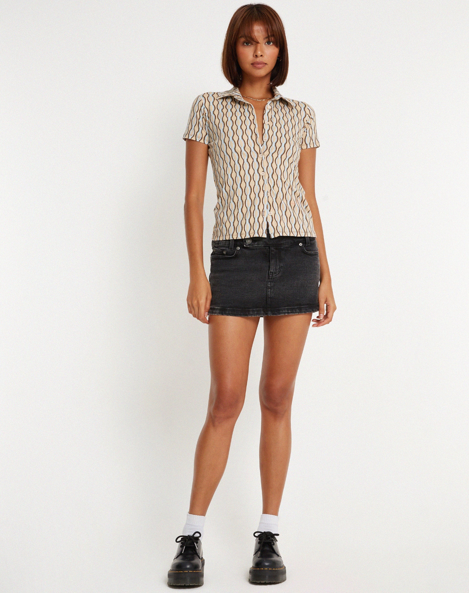 imagen de Yejin Shirt en Preppy Geo Brown
