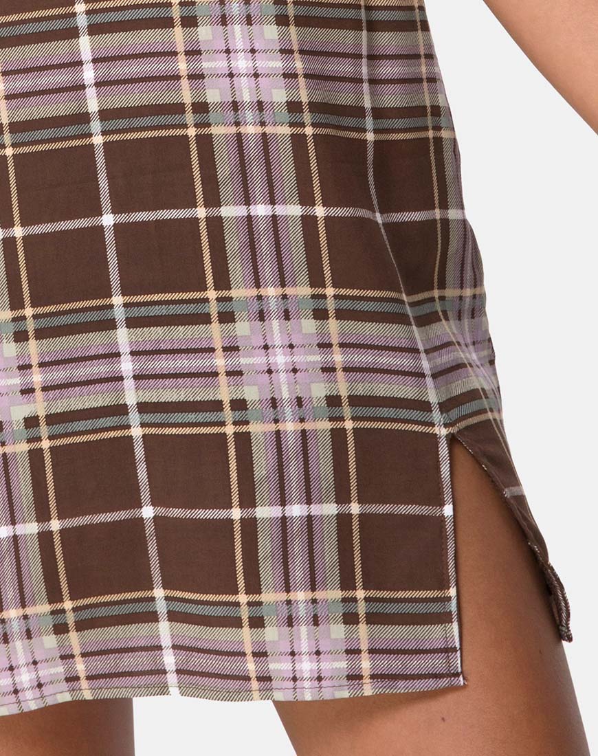 Imagen del minivestido Yelca en tartán marrón