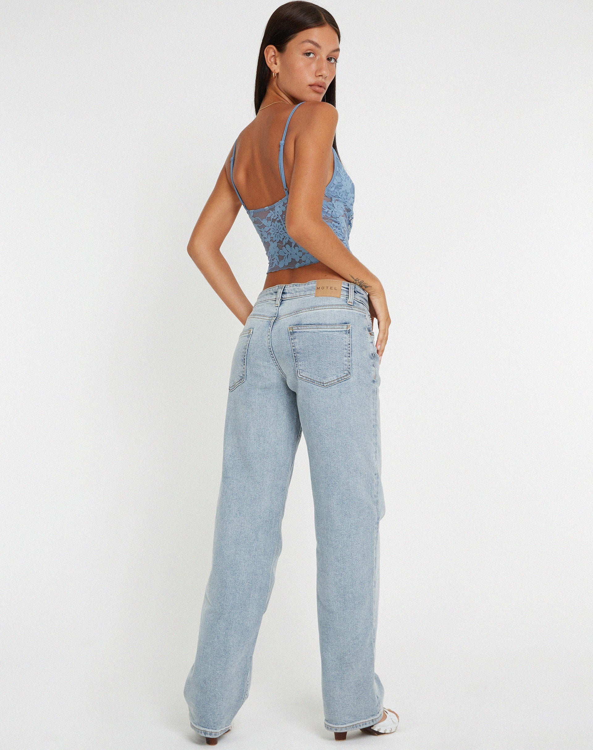 imagen de Yenko Crop Top en Lace Blue