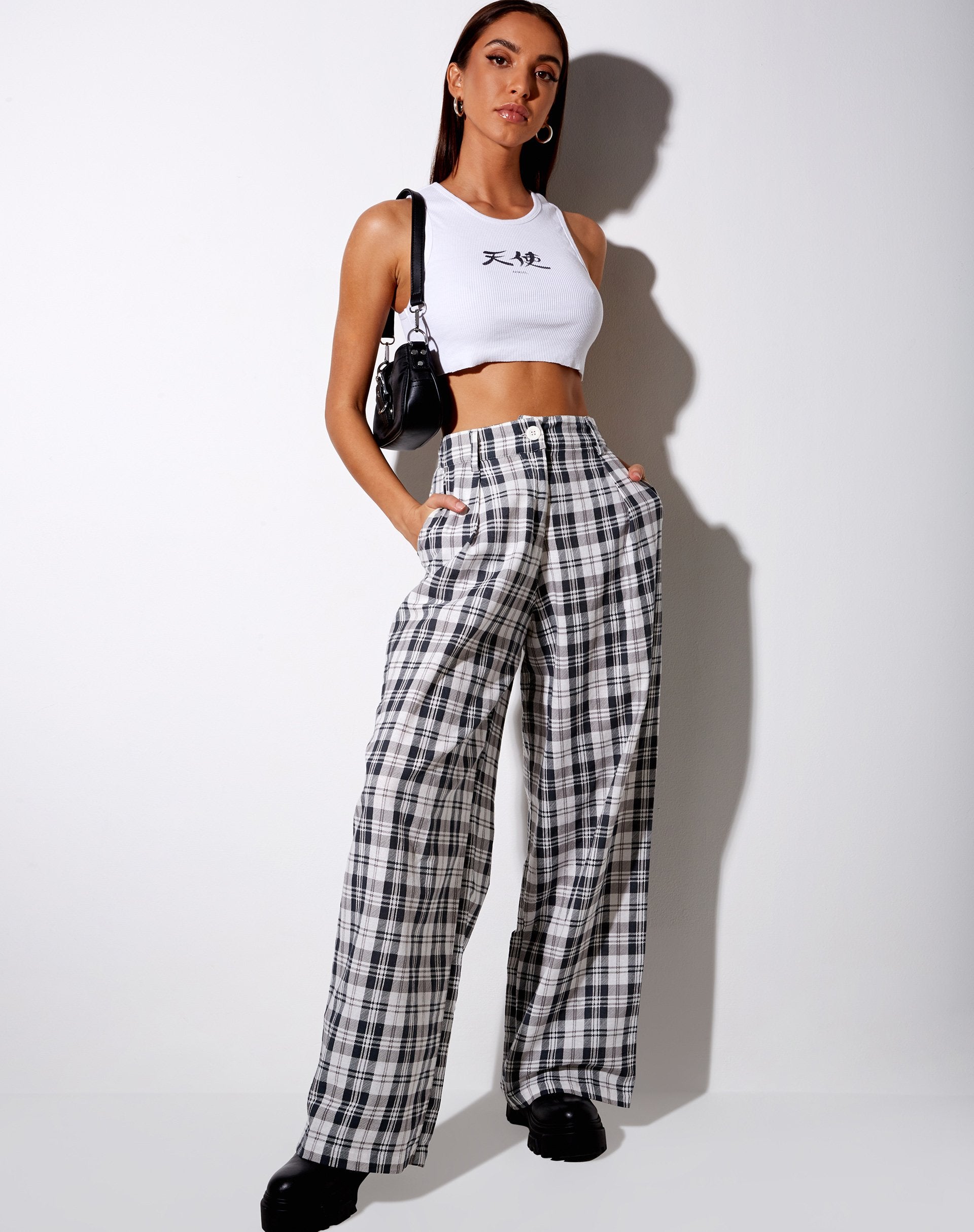 Imagen del pantalón Yeva en Checking Out Gris