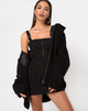 Imagen del vestido Yori en negro con clip Derlin