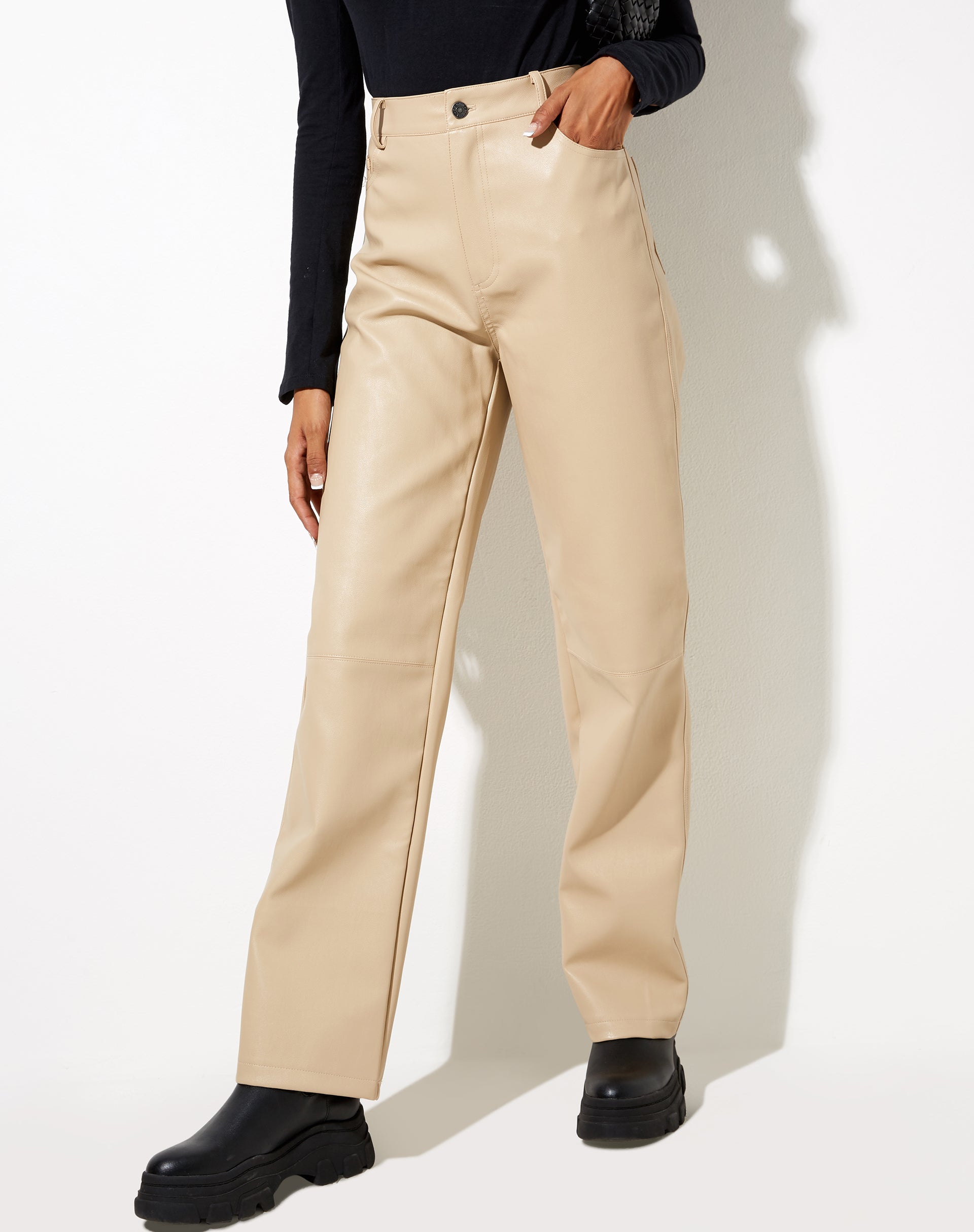 Imagen del pantalón Zova en Buttermilk