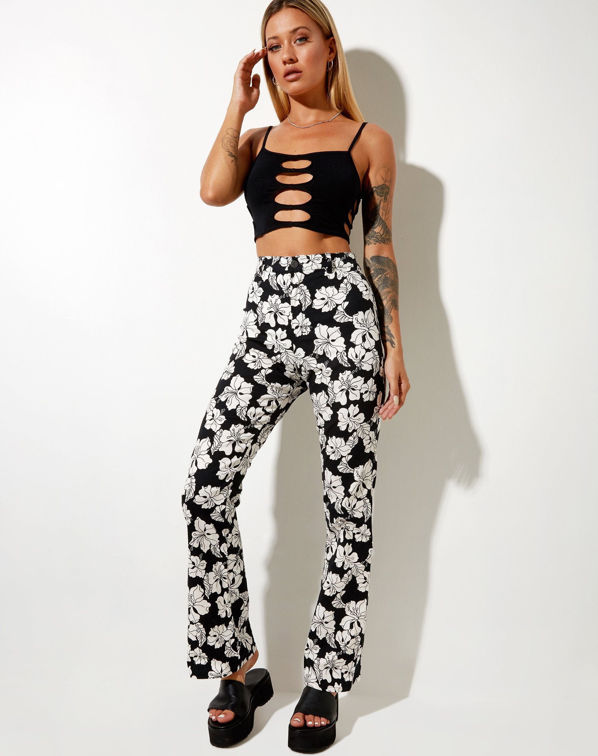 Imagen de Zoven Pantalones en Vacaciones Negro Blanco