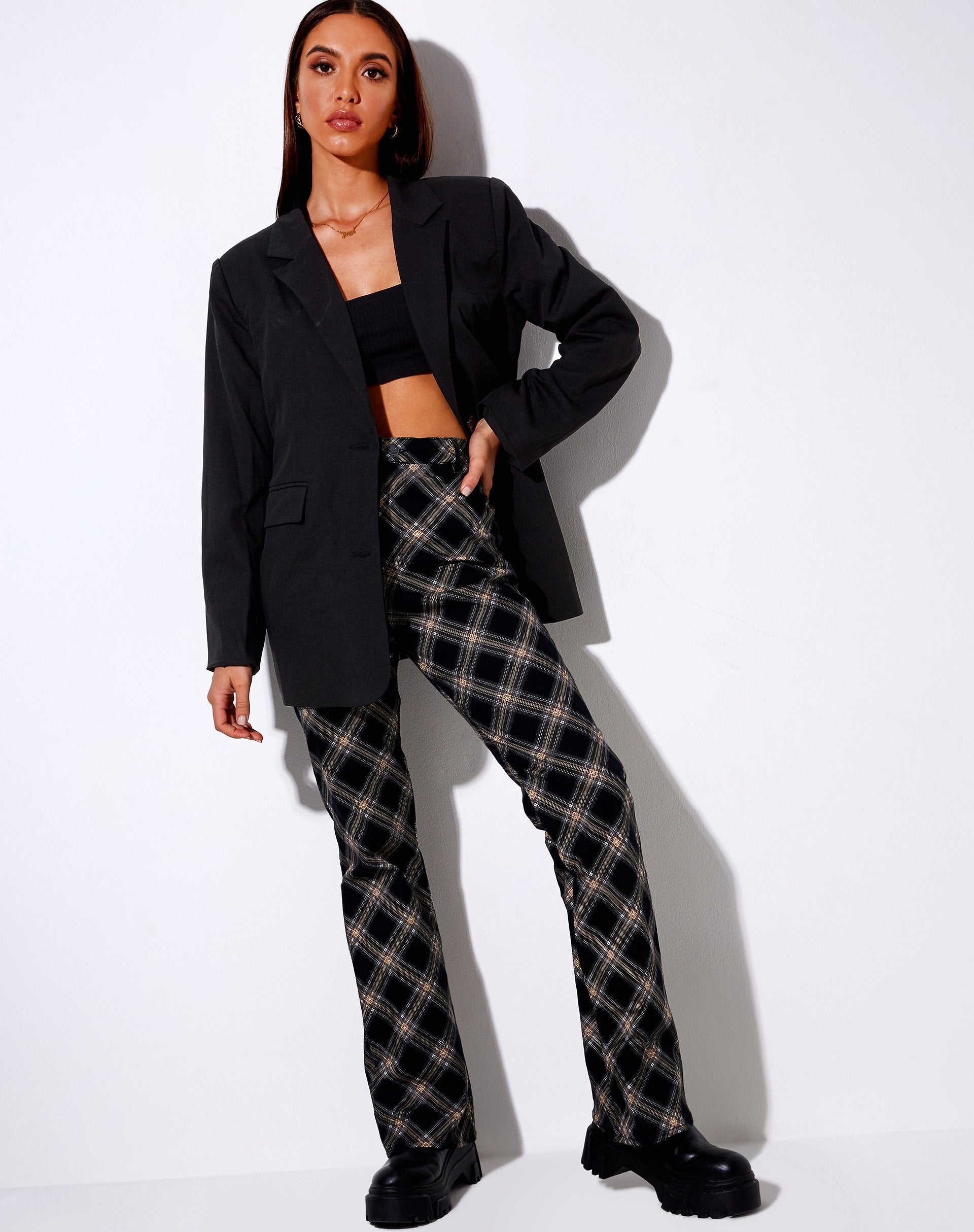 Imagen de Zoven Flare Trouser in 20s Check Black and Grey