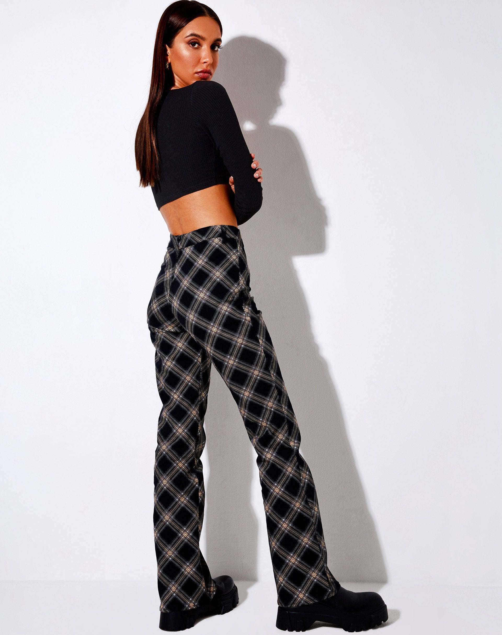 Imagen de Zoven Flare Trouser in 20s Check Black and Grey