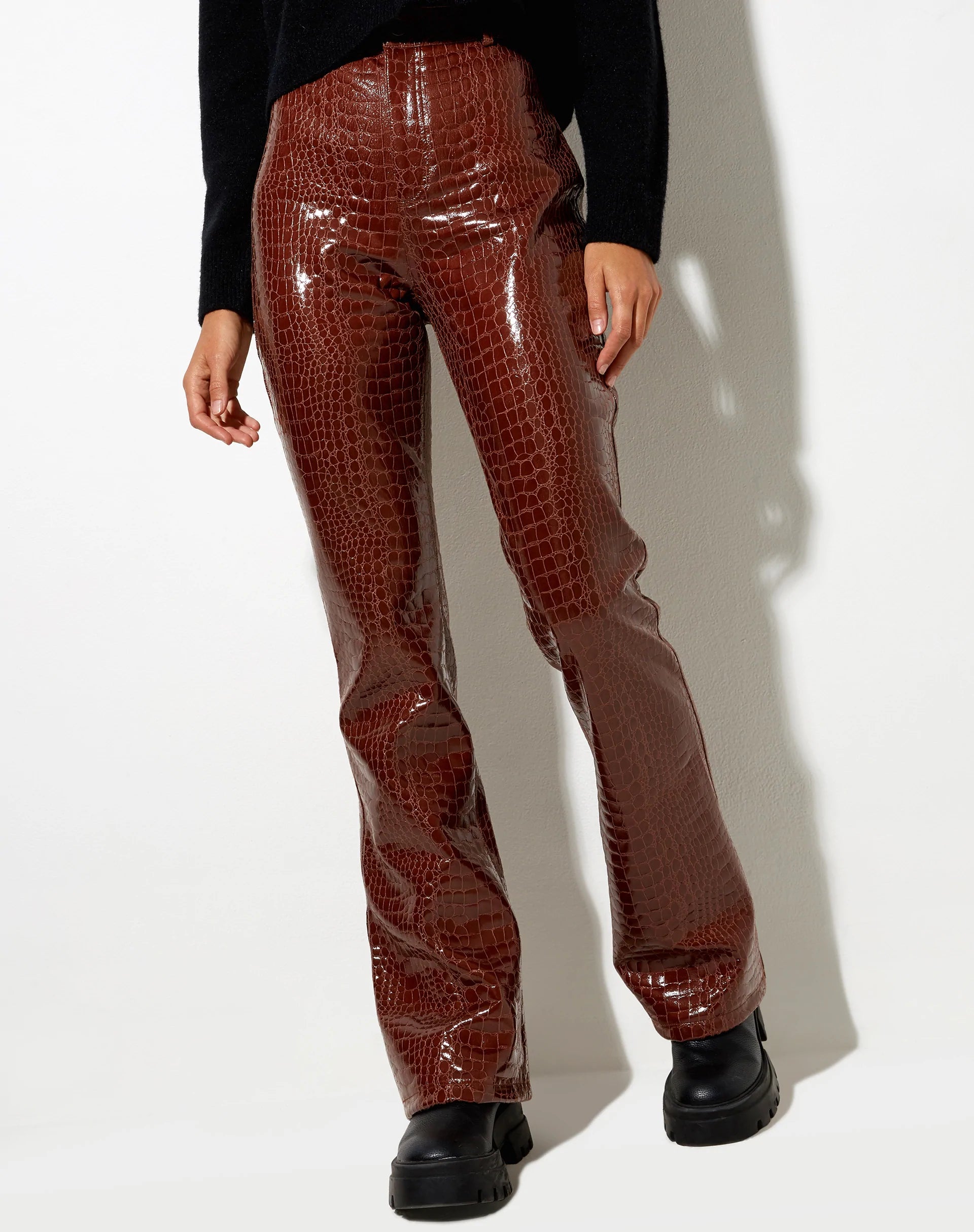 Imagen de Zoven Flare Trouser in Croc PU Brown