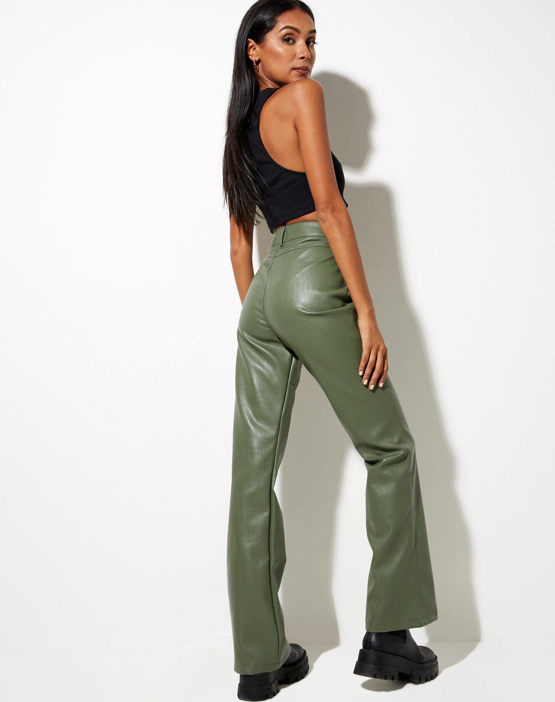 Imagen de Zoven Flare Trouser en Pu Verde