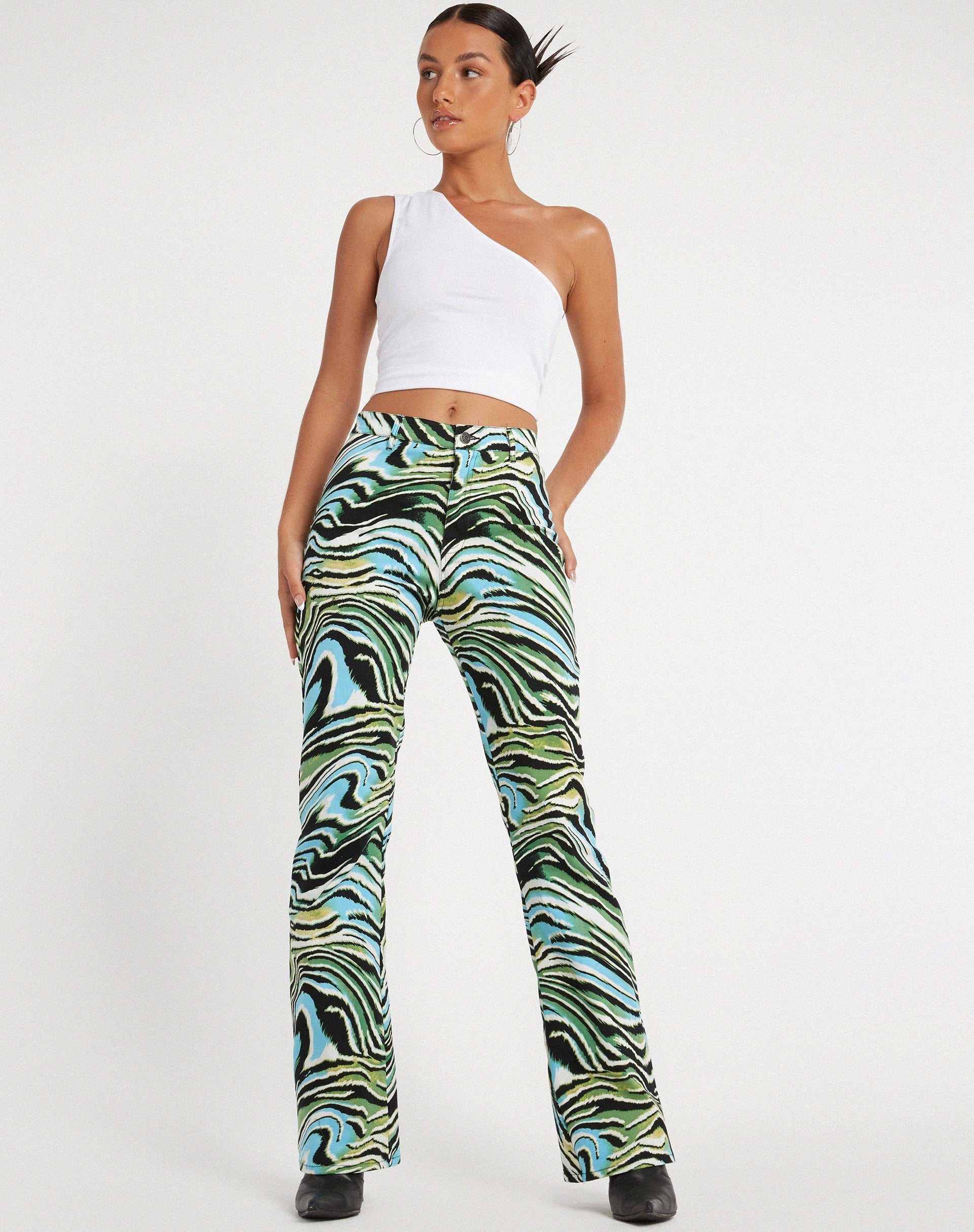 imagen de Zoven Flare Trouser en Warped Zebra Blue