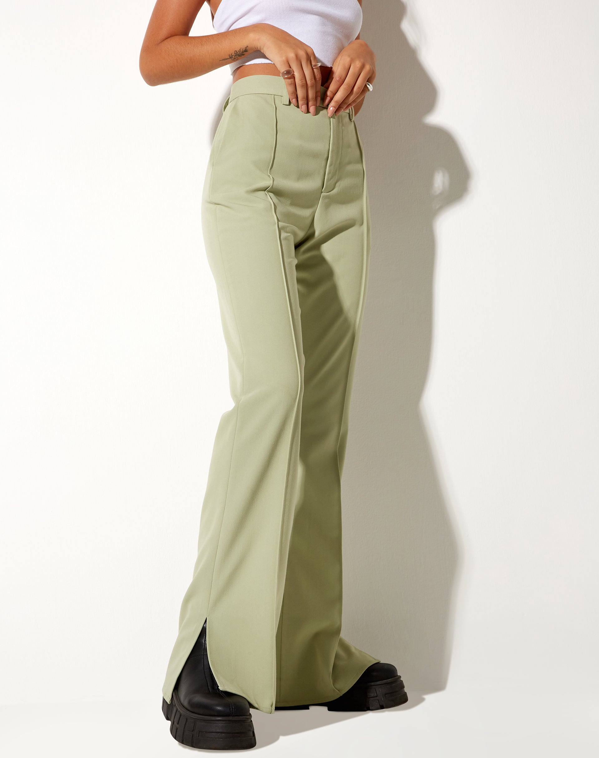 Imagen del pantalón Zovey en Sage
