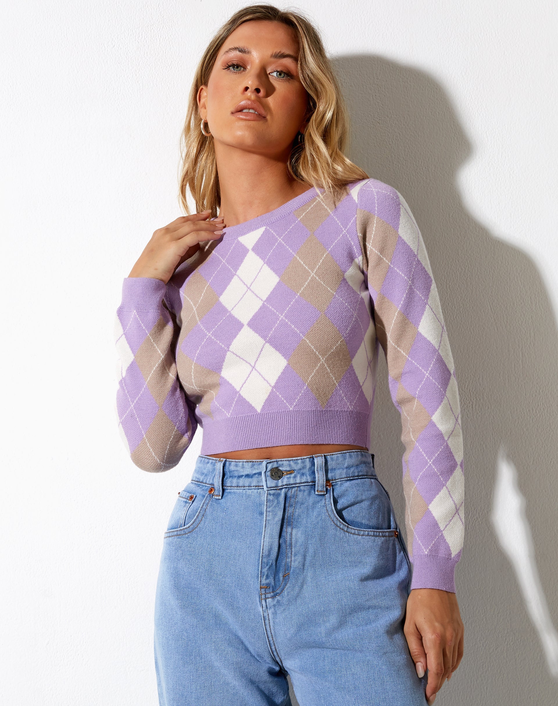 Imagen del jersey Zuki en Argyle Crema Lila y Tan
