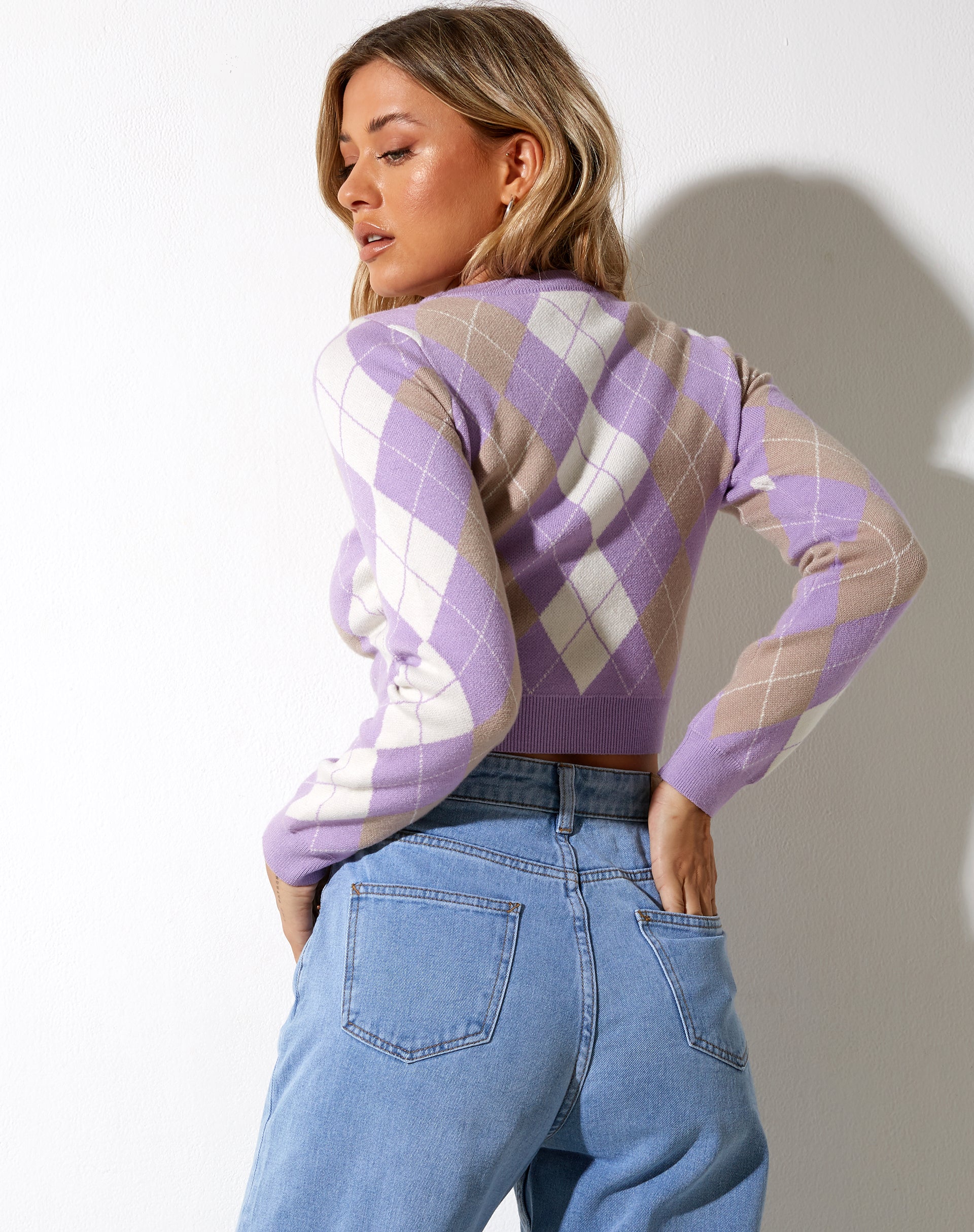 Imagen del jersey Zuki en Argyle Crema Lila y Tan