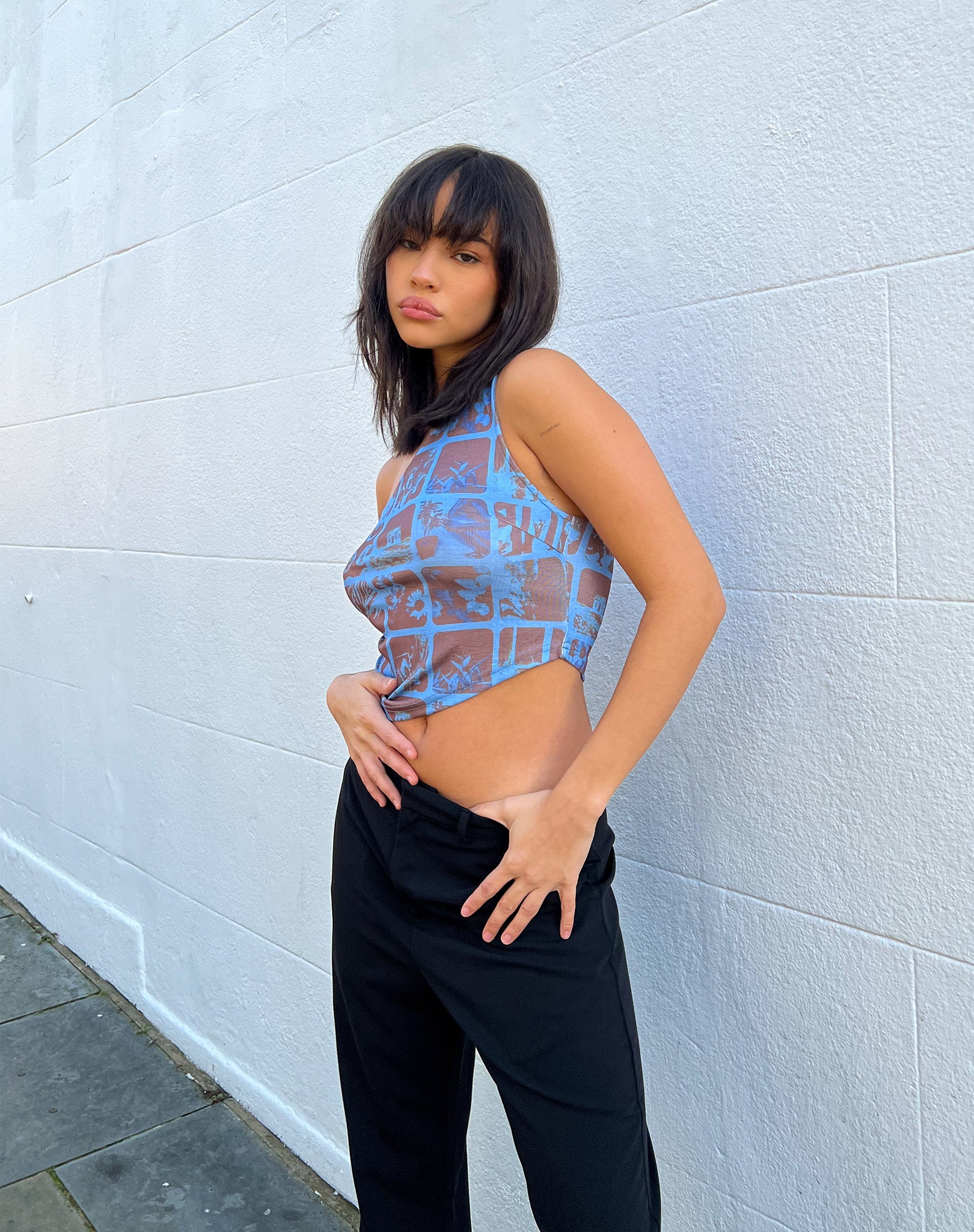 imagen de Rinja Top en Photographic Blue