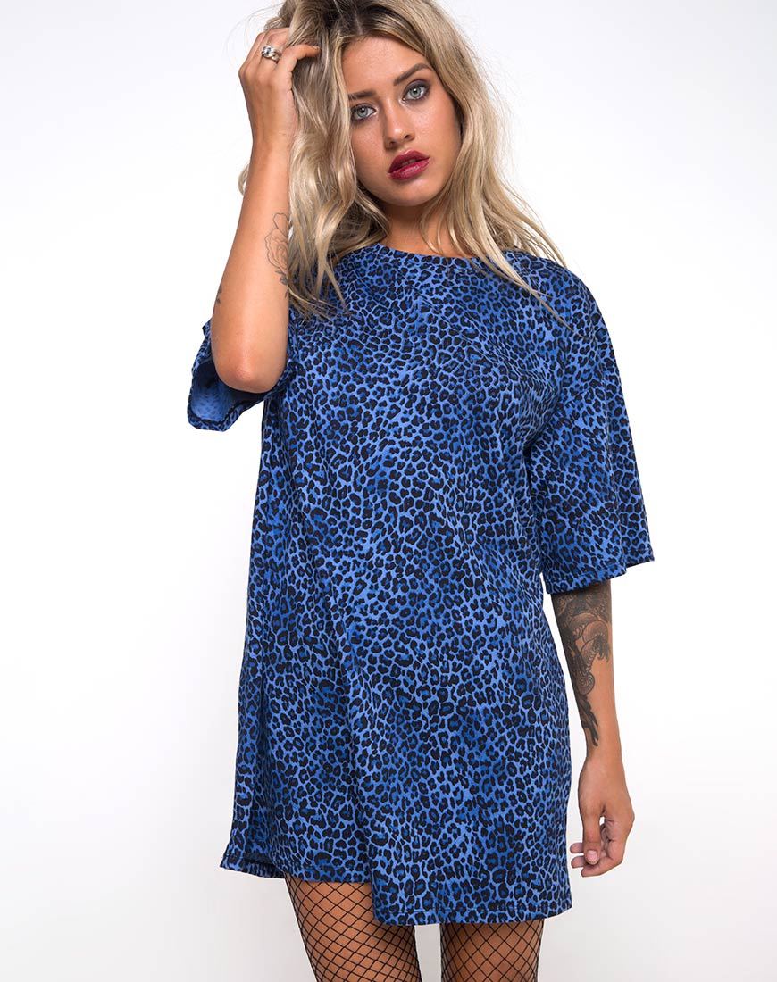 Camiseta oversize Sunny Kiss en leopardo azul real