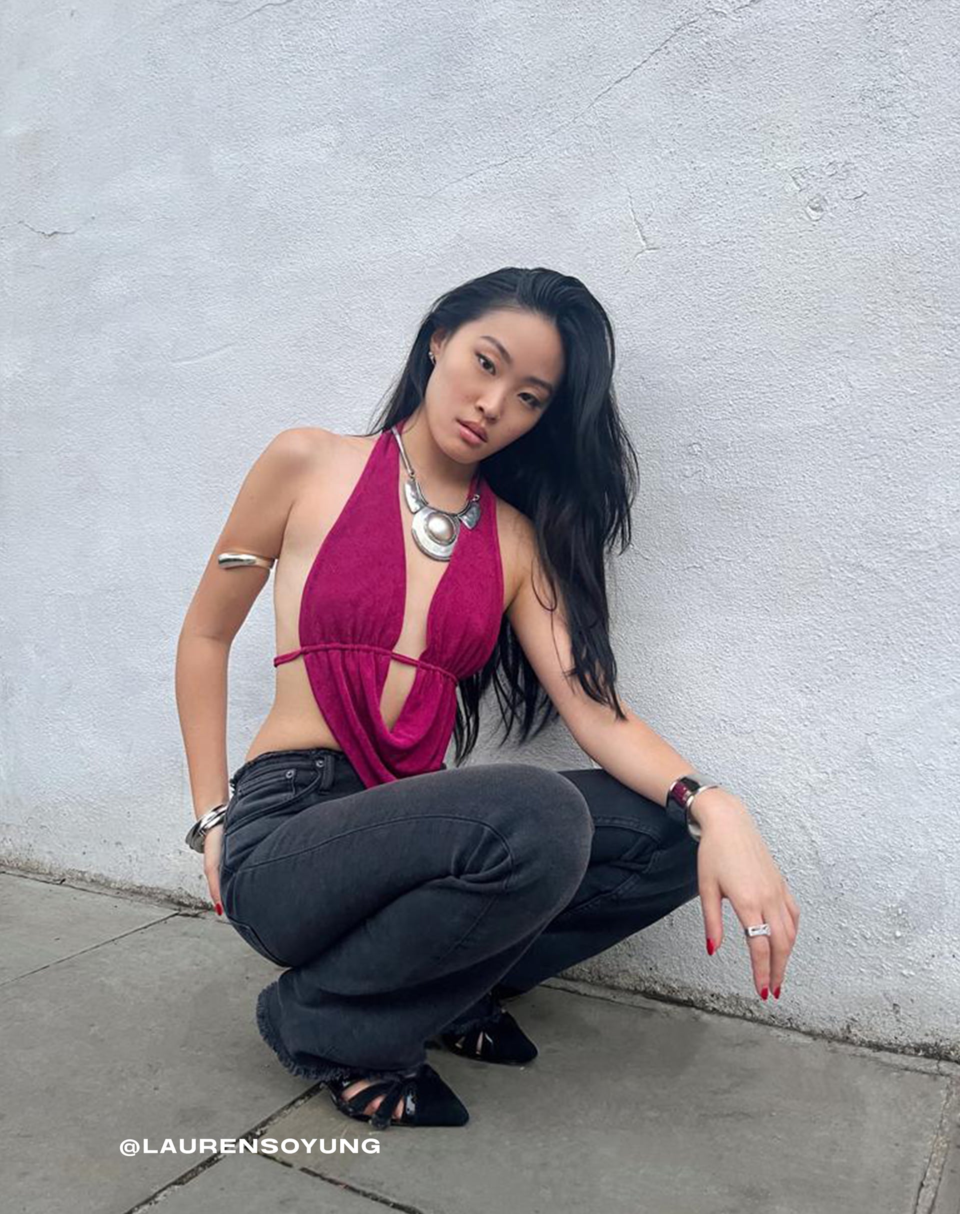 imagen de Nindita Halterneck Crop Top en Magenta Purple