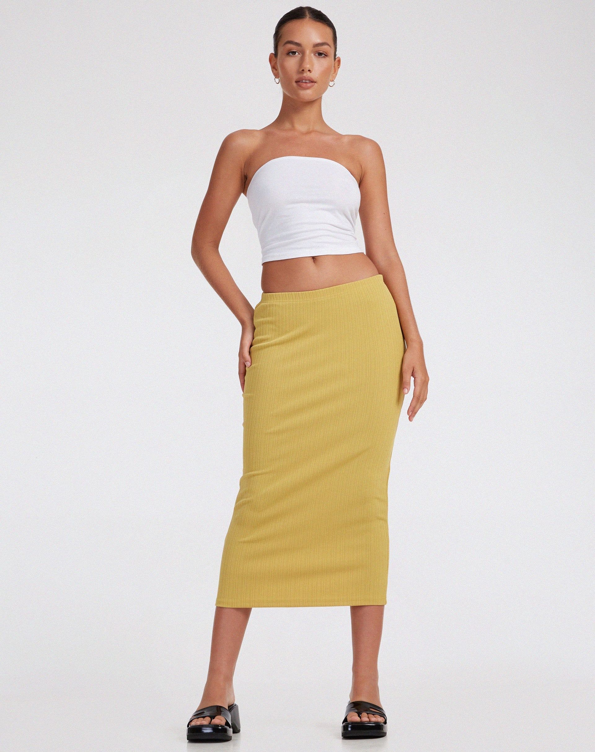 imagen de Magata Falda Midi en Jersey Plise Mostaza
