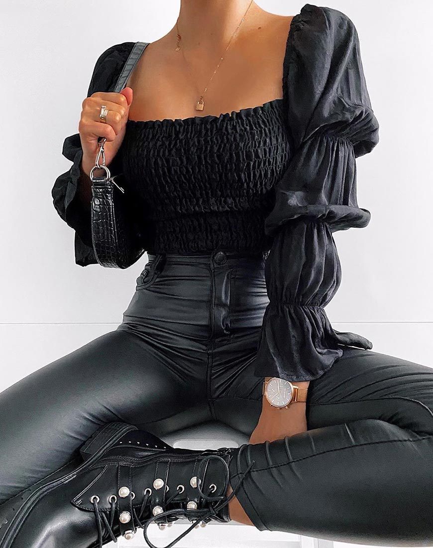 Imagen de Velina Crop Top en Satén Rosa Negro