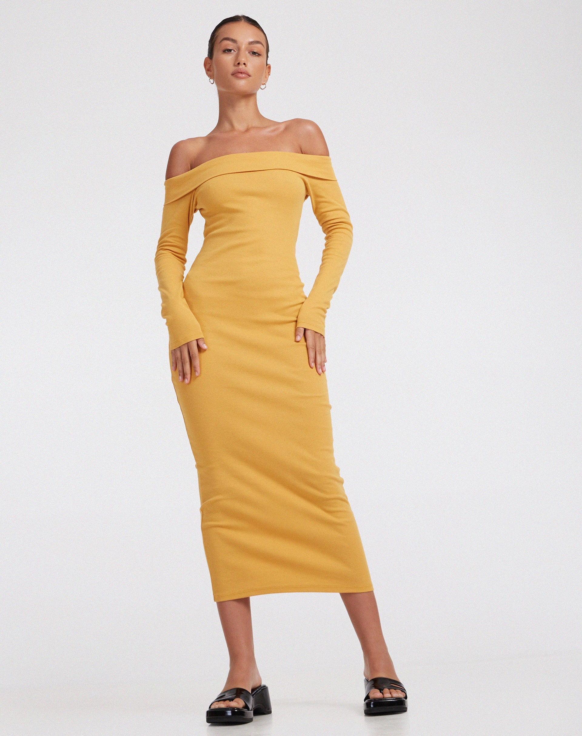 Imagen del vestido Shiloh de manga larga en rib amarillo yema